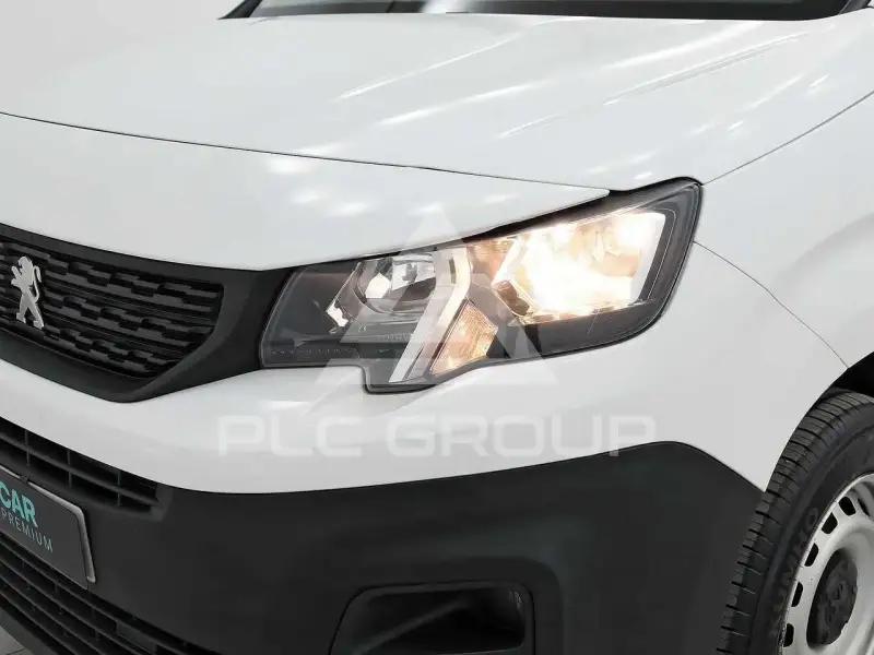2022 Peugeot Partner