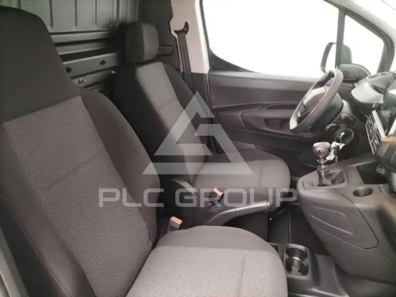 2022 Peugeot Partner