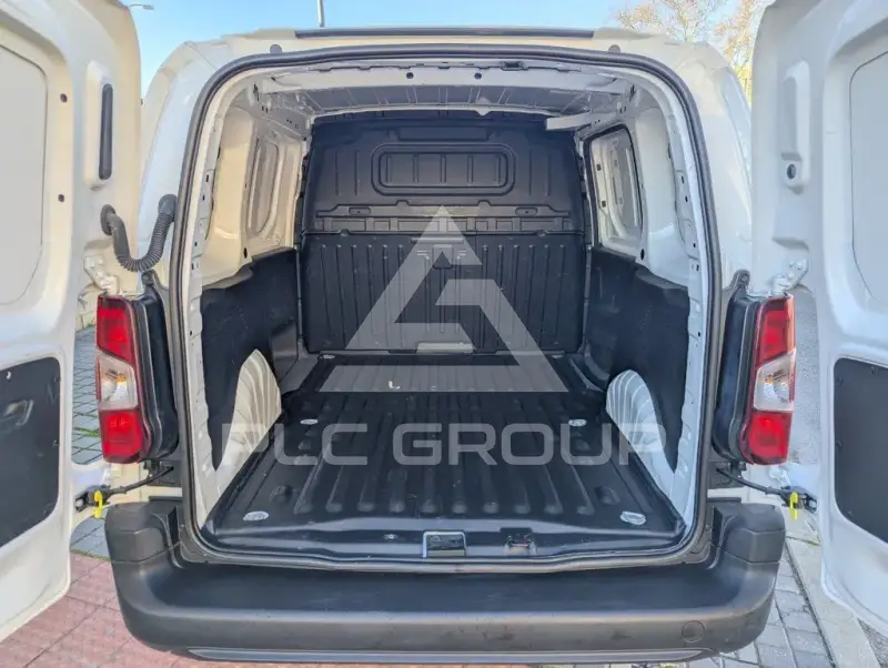 2022 Peugeot Partner