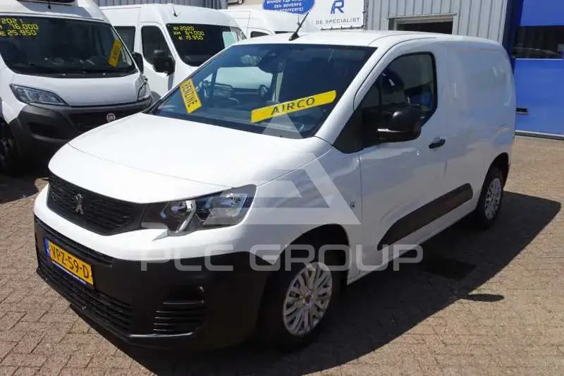 2022 Peugeot Partner