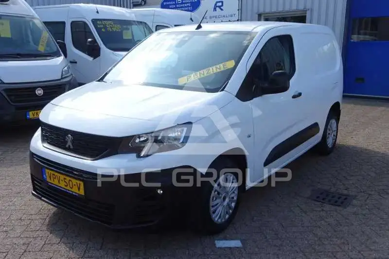 2022 Peugeot Partner