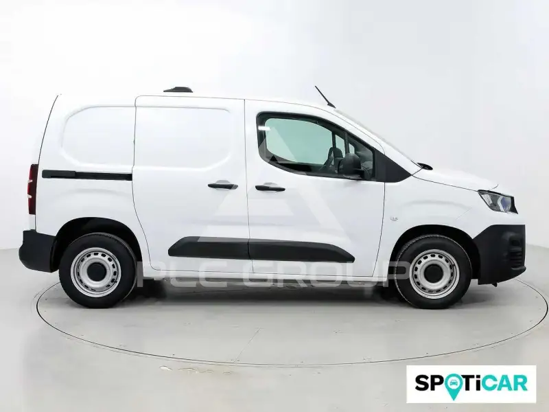 2022 Peugeot Partner