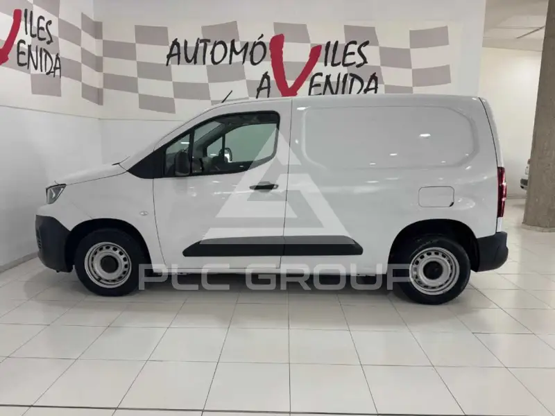 2022 Peugeot Partner