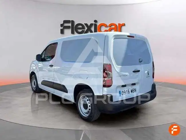 2022 Peugeot Partner