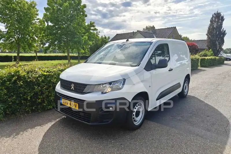 2022 Peugeot Partner