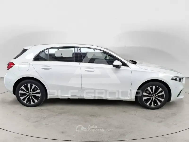 2022 Mercedes Benz A