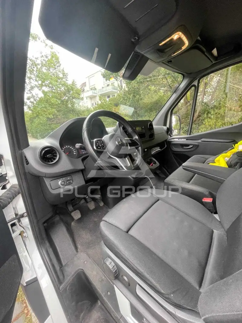 2022 Mercedes Benz Sprinter