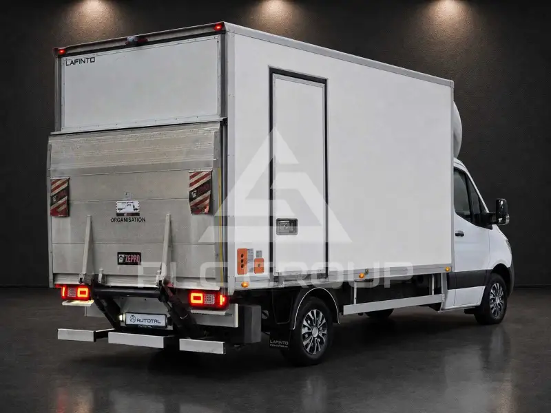 2022 Mercedes Benz Sprinter