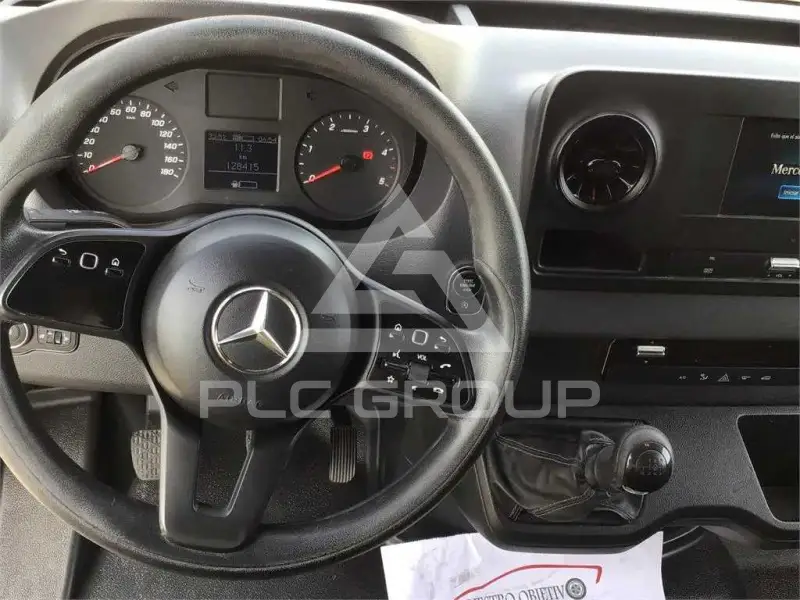 2022 Mercedes Benz Sprinter