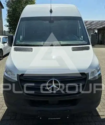 2022 Mercedes Benz Sprinter