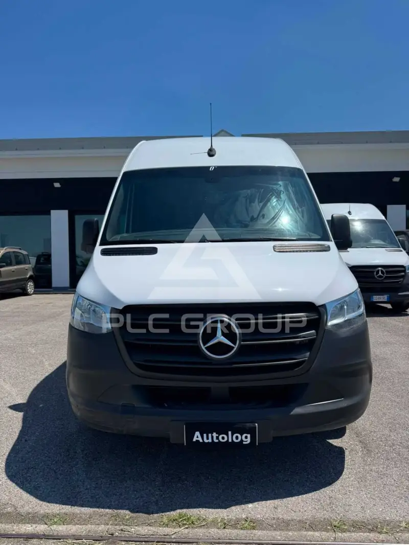 2022 Mercedes Benz Sprinter