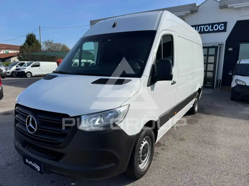 2022 Mercedes Benz Sprinter