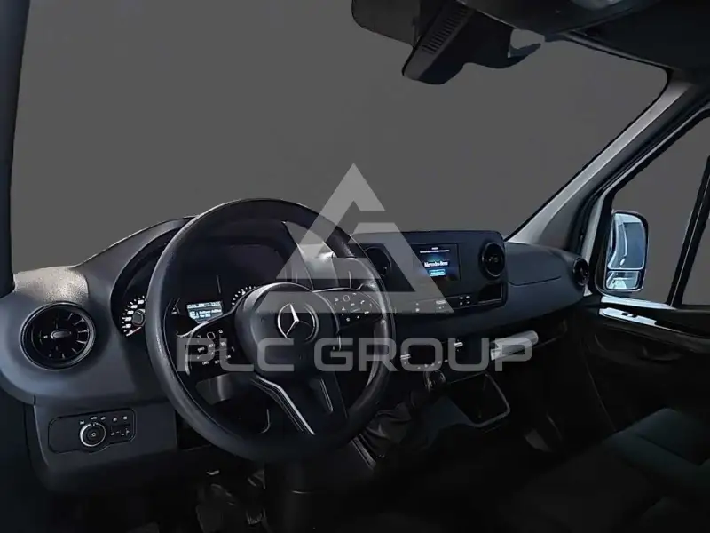 2022 Mercedes Benz Sprinter