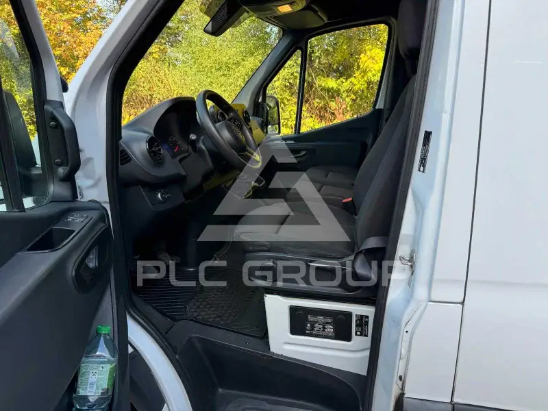 2022 Mercedes Benz Sprinter