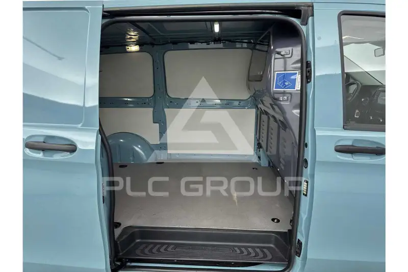2022 Mercedes Benz Vito
