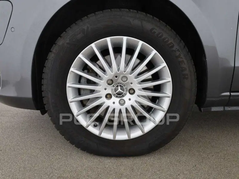 2022 Mercedes Benz Vito