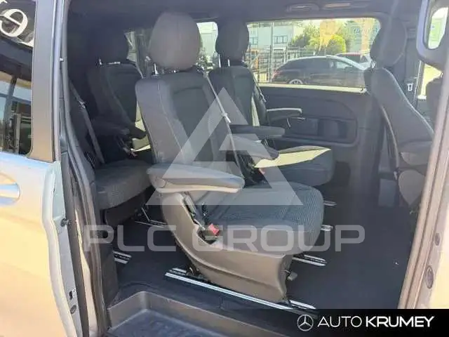 2022 Mercedes Benz V