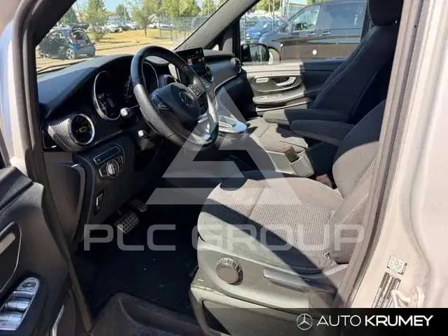 2022 Mercedes Benz V