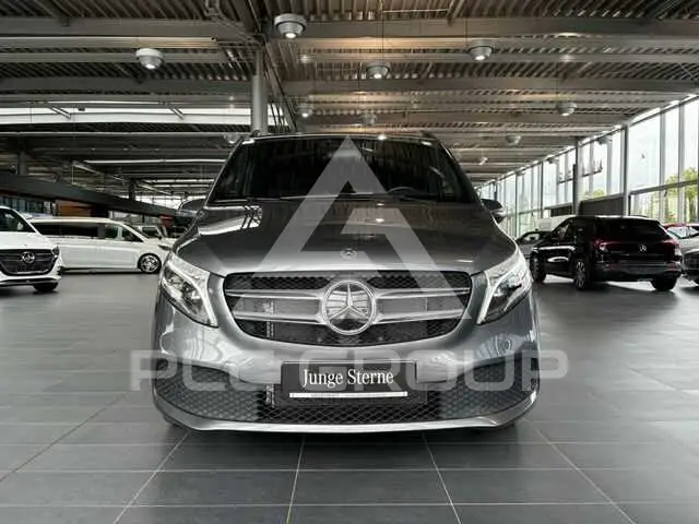 2022 Mercedes Benz V