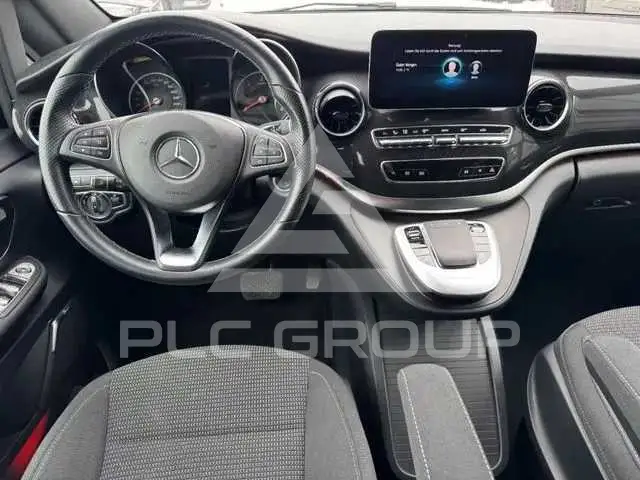 2022 Mercedes Benz V