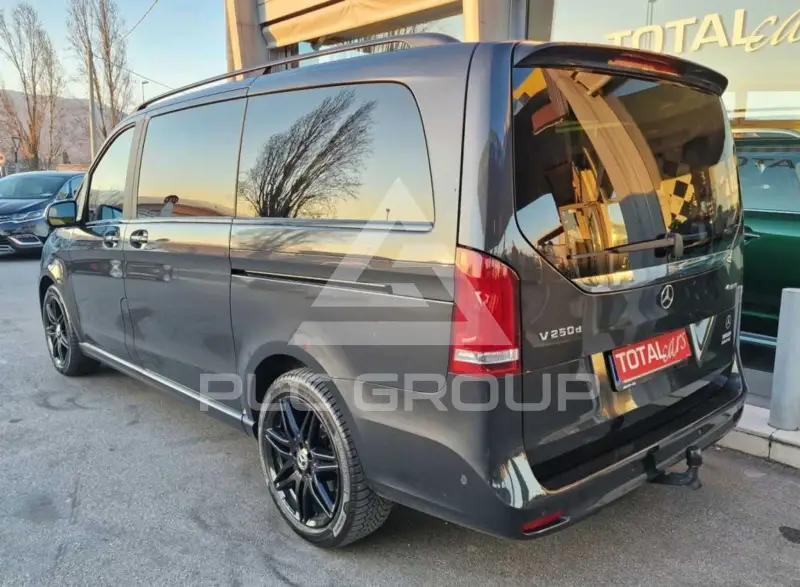 2022 Mercedes Benz V