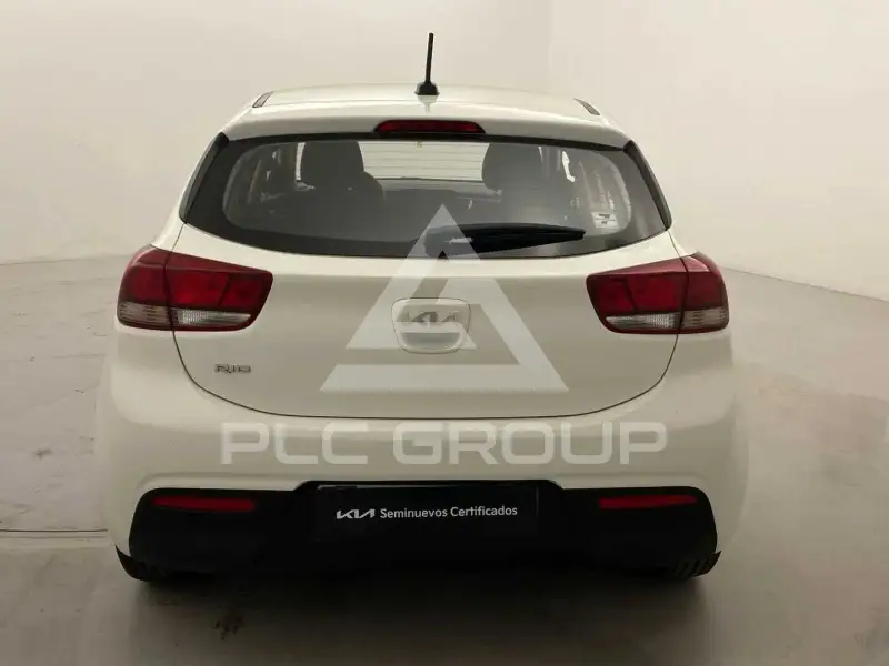 2022 KIA Rio