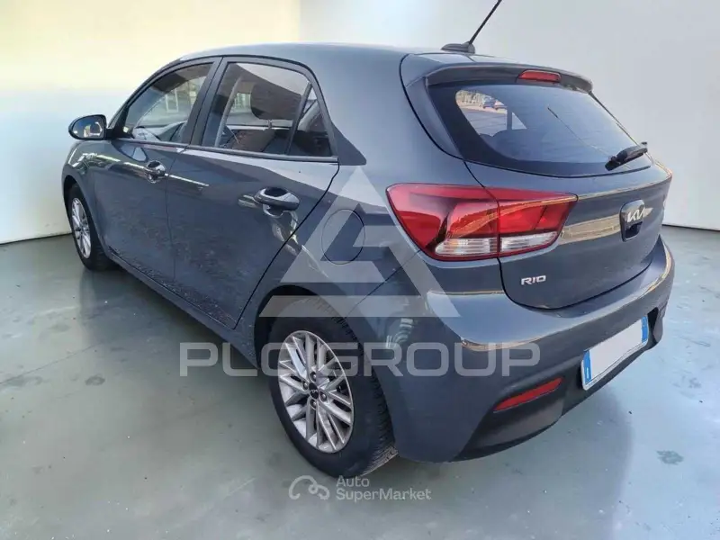 2022 KIA Rio