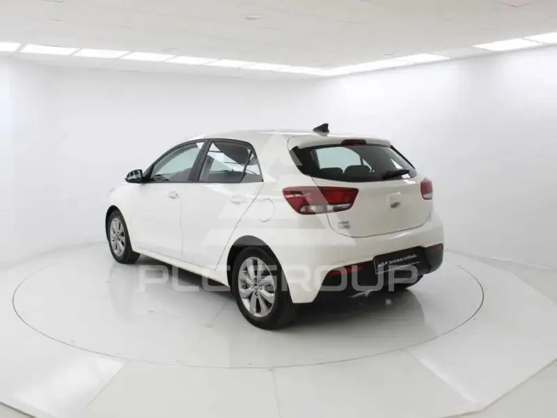 2022 KIA Rio