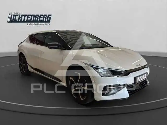 2022 KIA EV