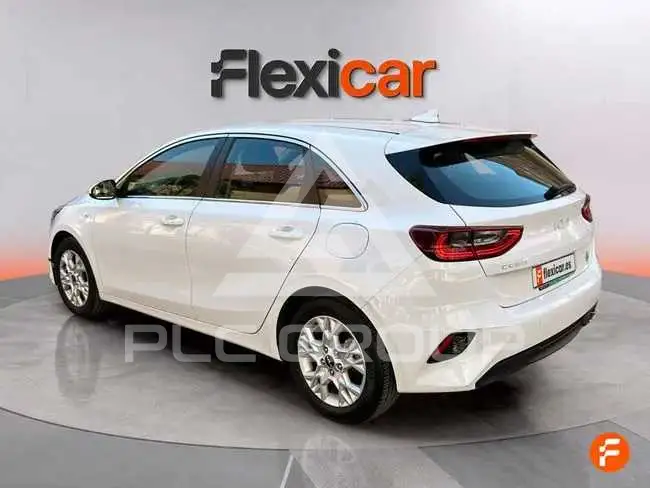 2022 KIA Ceed