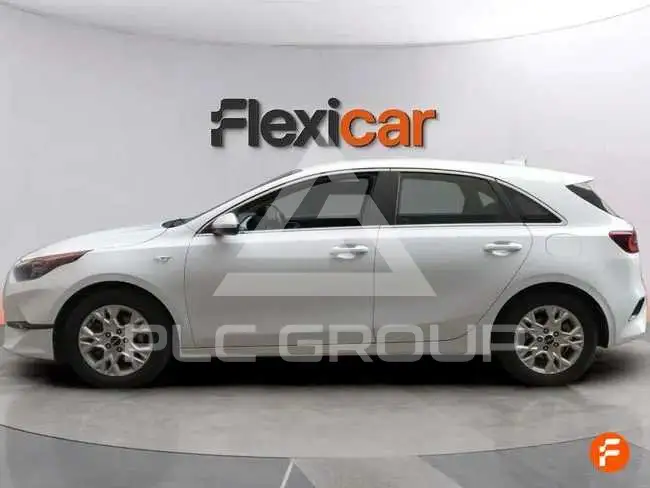 2022 KIA Ceed