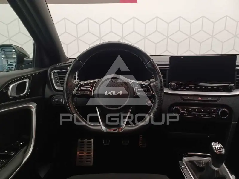2022 KIA Ceed