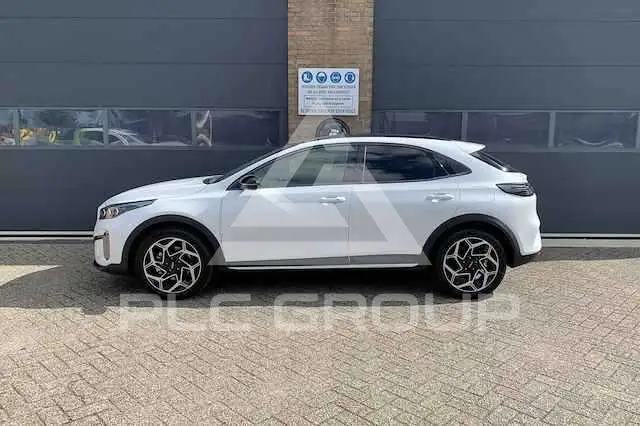 2022 KIA XCEED