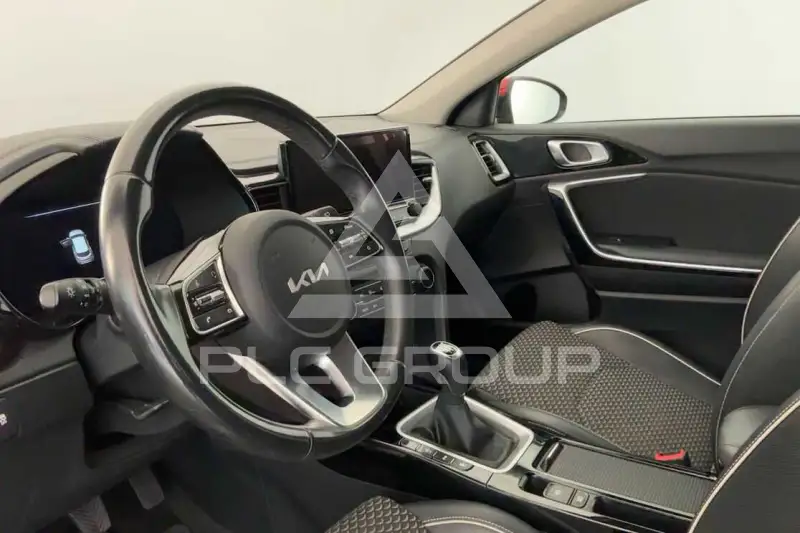 2022 KIA XCEED