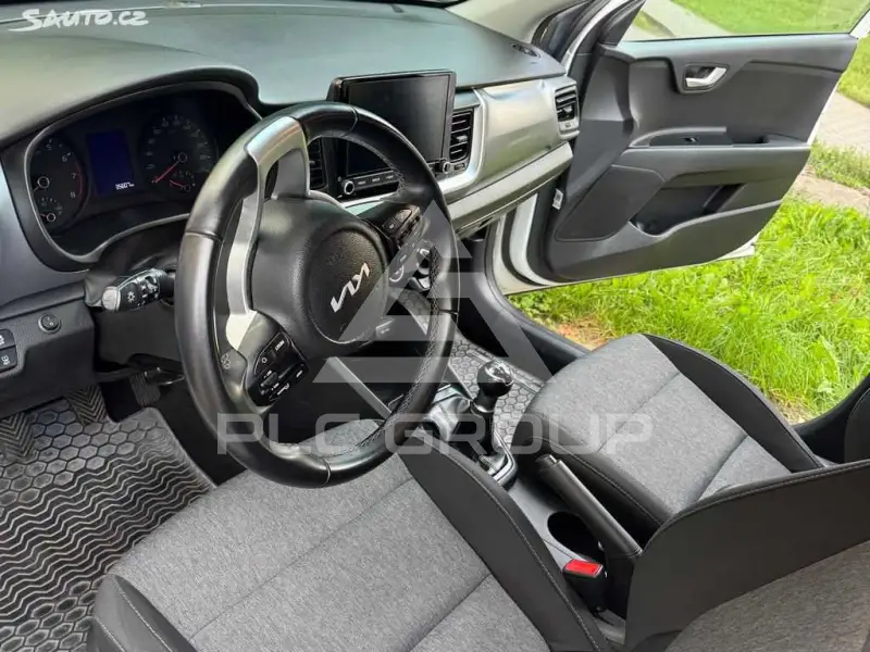 2022 KIA Stonic