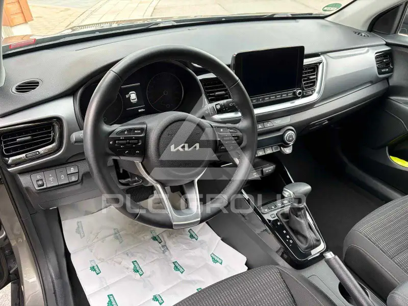2022 KIA Stonic