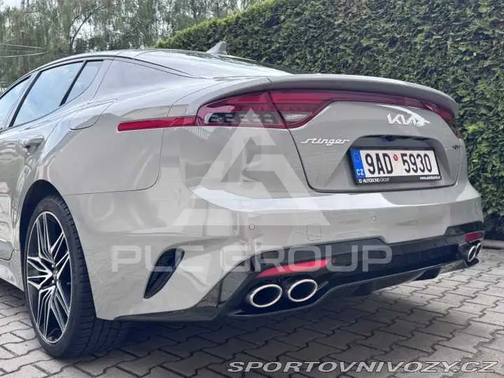 2022 KIA Stinger