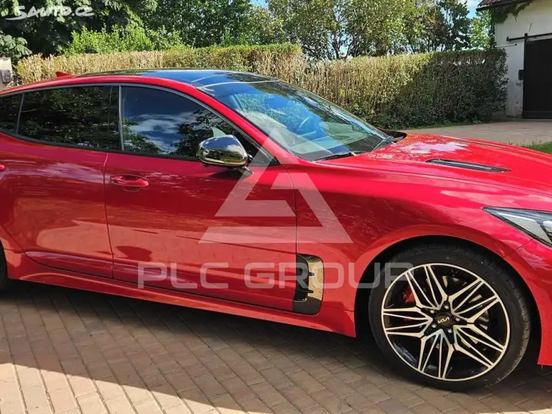 2022 KIA Stinger