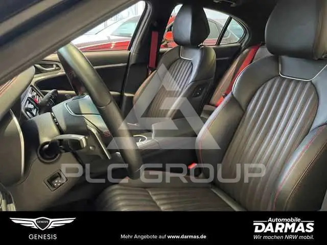2022 Genesis G70
