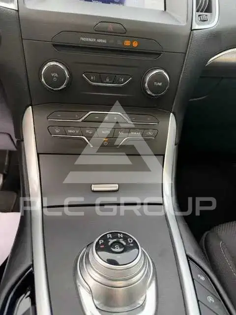 2022 Ford S-Max
