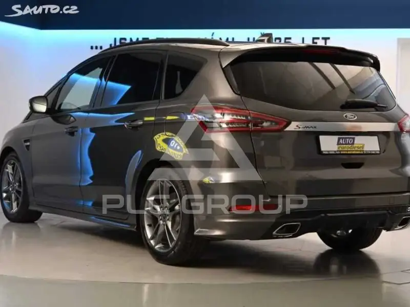 2022 Ford S-Max