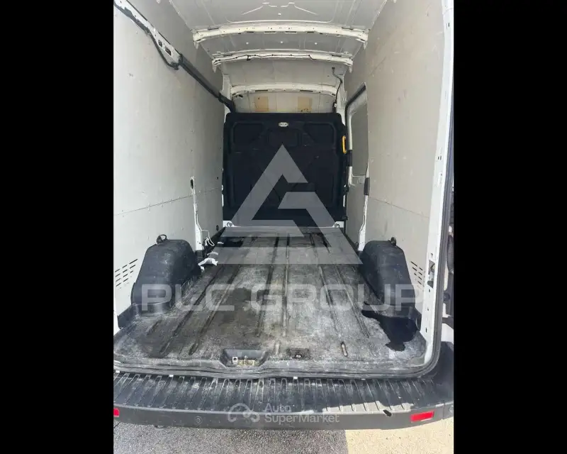 2022 Ford TRANSIT