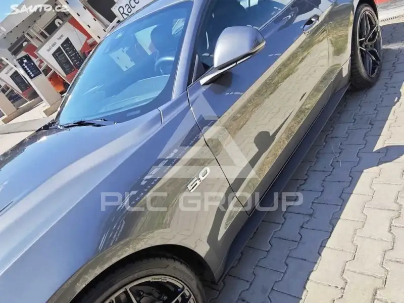 2022 Ford MUSTANG