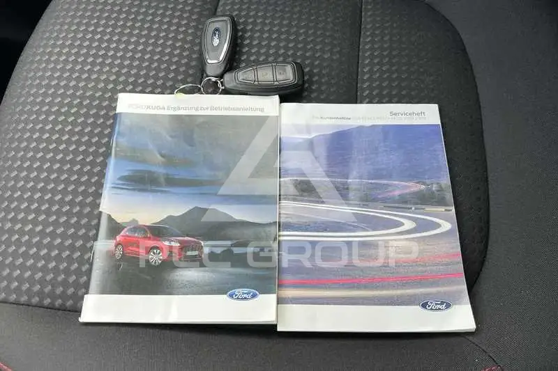 2022 Ford Kuga