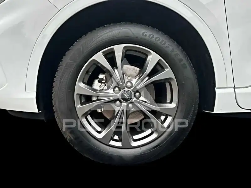 2022 Ford Kuga