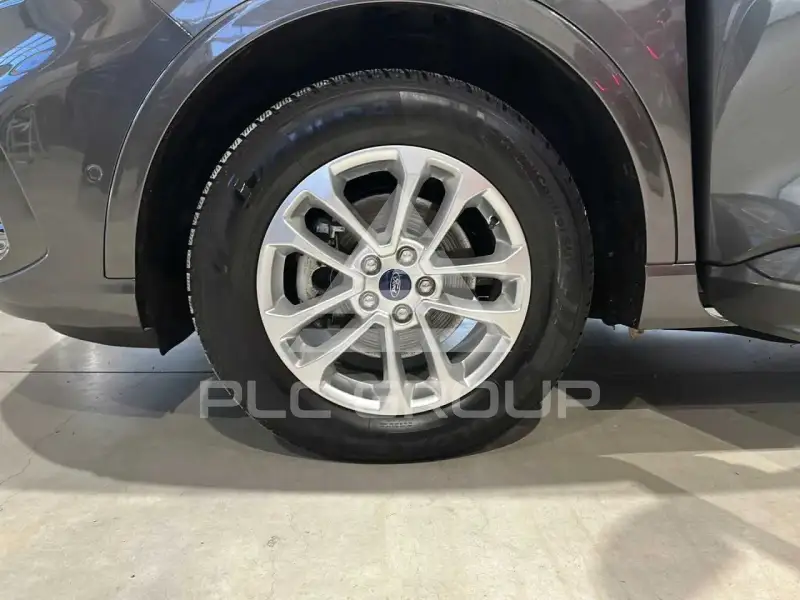 2022 Ford Kuga