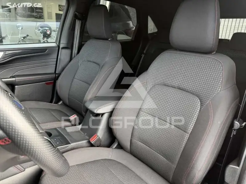 2022 Ford Kuga