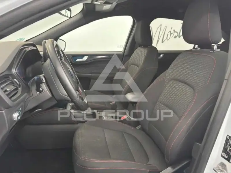 2022 Ford Kuga