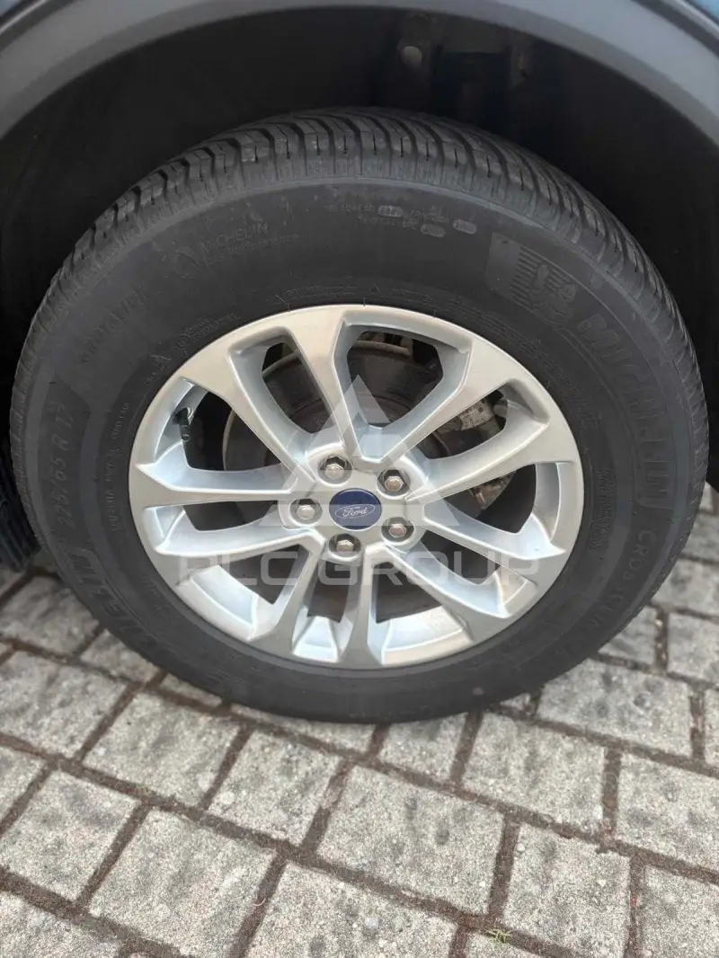 2022 Ford Kuga
