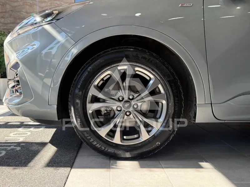 2022 Ford Kuga
